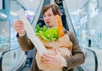 Hög inflation – definition, orsaker, konsekvenser och åtgärder