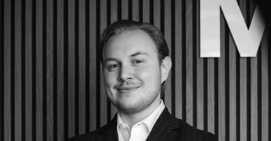 Lukas Sterba mäklare i Solna, Sundbyberg, Alvik, Traneberg, Norra Ängby, Blackeberg, Mariehäll, Södra Ängby, Abrahamsberg och Äppelviken