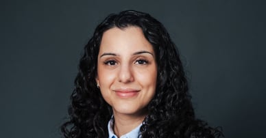 Mona Shakeri mäklare i Västra Frölunda och Högsbo