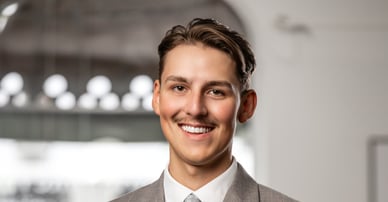 Julius Tjärvar mäklare i Gävle