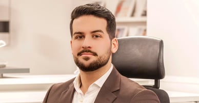 Emanuel Mirza mäklare i Örebro