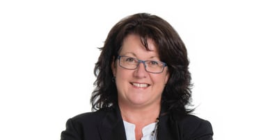 Karin Bredegård mäklare i Alingsås och Vårgårda