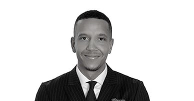 Shaquille Hilaire mäklare på Södermalm, Västertorp, Midsommarkransen och Liljeholmen