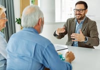 Frågor att ställa till mäklare vid försäljning - checklista