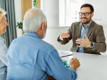 Viktiga frågor att ställa till mäklare vid försäljning