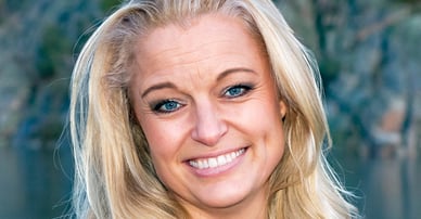 Lisa Almgren mäklare i Täby