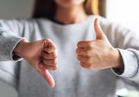 Köpa och sälja bostad med samma mäklare – för och nackdelar