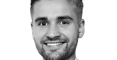 Charlie Asteson mäklare i Sollentuna