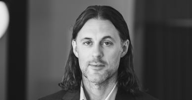 Johan Lövgren mäklare på Östermalm, Lidingö, Täby, Södermalm, Nacka, Kungsholmen, Vasastan, Hammarby Sjöstad, Danderyd och Österåker