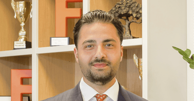 Johannes Deniz mäklare i Salem