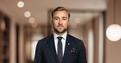 Jonatan Bernhed mäklare på Hisingen