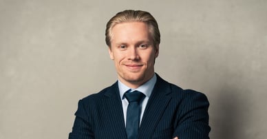 Jonathan Berglund mäklare i Sollentuna, Täby, Solna, Tyresö, Nacka, Kungsholmen, Värmdö, Vaxholm och Danderyd