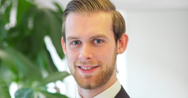 Oliver Åström mäklare i Flen