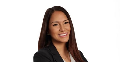 Måna Kanjo mäklare i Uppsala och Knivsta