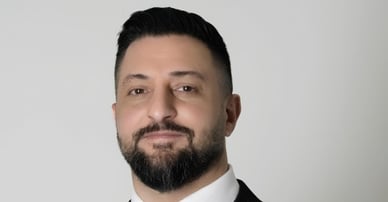 Ebbe Köseoglu mäklare i Huddinge