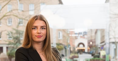 Aleksandra Bialas mäklare i Fosie, Hyllie och Husie