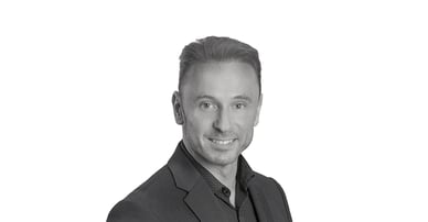 Rasmus Löfgren mäklare i Huddinge