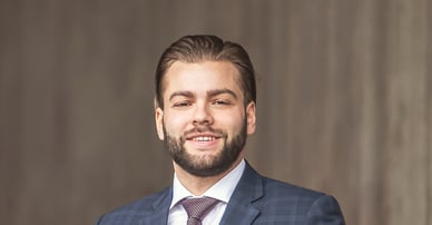 Filip Scepanovic mäklare på Hisingen, Mölndal, Masthugget, Torslanda, Krokslätt, Ale och Partille