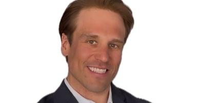 Simon Hallström mäklare i Östersund, Åre, Härjedalen, Strömsund, Älvdalen, Krokom, Berg, Bräcke och Ragunda