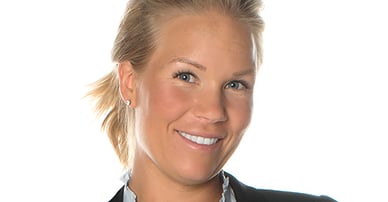 Karolina Asplind mäklare i Järfälla, Bromma, Abrahamsberg, Alvik, Blackeberg, Nockebyhov och Riksby