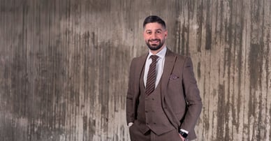 Danny Ishak mäklare i Södertälje