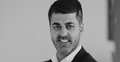 Azad Pirooti mäklare i Linköping