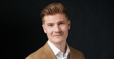 Fredrik Björkstrand mäklare i Järfälla