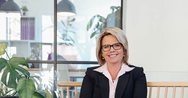 Susanne Eriksson mäklare på Ekerö, Riksby, Fredhäll och Bromma