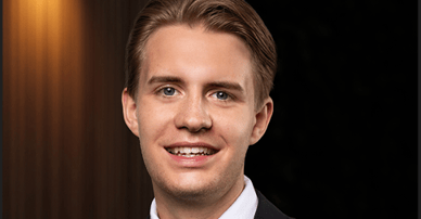 Douglas Borgvall mäklare i Sollentuna, Upplands Väsby och Upplands-Bro