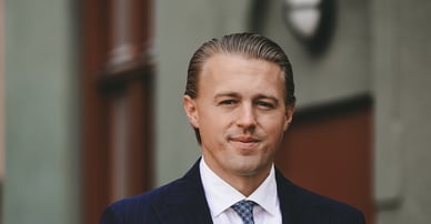 Elias Låås mäklare på Östermalm, Solna, Kungsholmen, Vasastan, Sundbyberg, Gärdet, Alvik, Norrmalm, Fredhäll och Traneberg