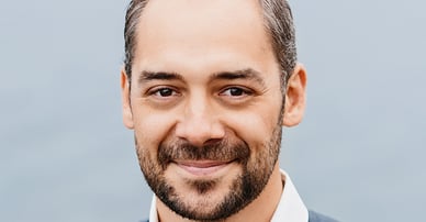 Adam Andersson mäklare på Lidingö, Södertälje, Nacka, Värmdö, Haninge, Nynäshamn och Henriksdal