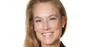 Jessica Holm mäklare i Täby