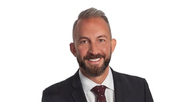 Makis Batsoulis mäklare på Södermalm, Västberga och Midsommarkransen