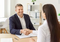 Fullmakt för att sälja hus eller lägenhet – så funkar det