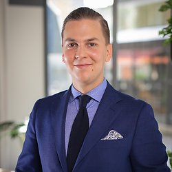 Hannes Koro, Mäklare på SkandiaMäklarna Västerås
