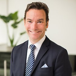Michael Schlumpf, Mäklare på Svenska Mäklarhuset Kungsholmen