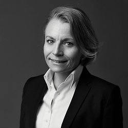 Titti Johansson, Mäklare på Wrede Fastighetsmäkleri