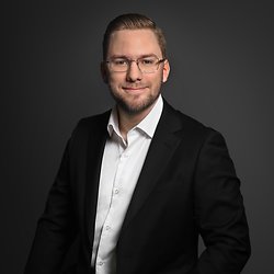 Philip Ivarsson, Mäklare på Svensk Fastighetsförmedling Sollentuna