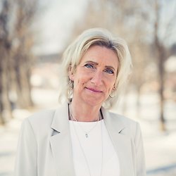 Anette Unnerby, Mäklare på Mäklarhuset Östersund