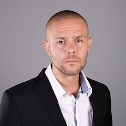 Marcus Lillbäck, Mäklare på House Mäklarbyrå