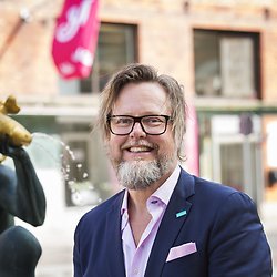 Mikael K. Andersson, Mäklare på Mäklarhuset Gävle