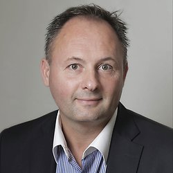 Håkan Nilsson, Mäklare på Ove Nilsson Fastighetsbyrå
