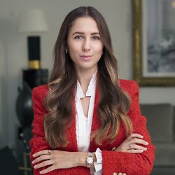 Alexandra Zaitseva, Mäklare på Edward & Partners