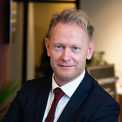 Marcus Topel, Mäklare på Riksmäklaren Uppsala