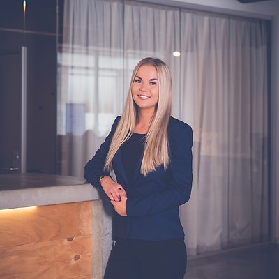 Maja Gunnarsson mäklare